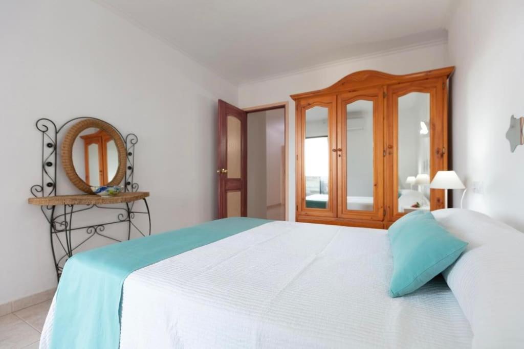 Apartamentos El Puerto, La Savina La Savina  Exterior foto