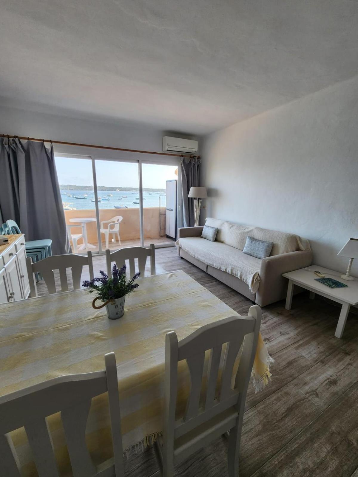 Apartamentos El Puerto, La Savina La Savina  Exterior foto